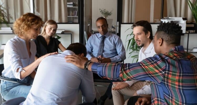 What a Typical Day Looks Like in a Partial Hospitalization Program 1 What a Typical Day Looks Like in a Partial Hospitalization Program
