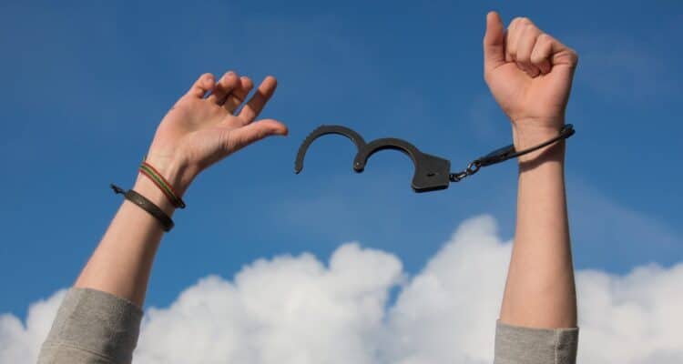 How a Partial Hospitalization Program Works for Addiction Treatment